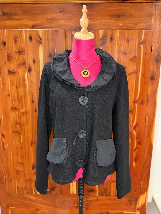 Jane and John Jackets & Blazers - Jane and John Tricotto Black Ruffle-Collar Blazer with Patch Pockets Size XL